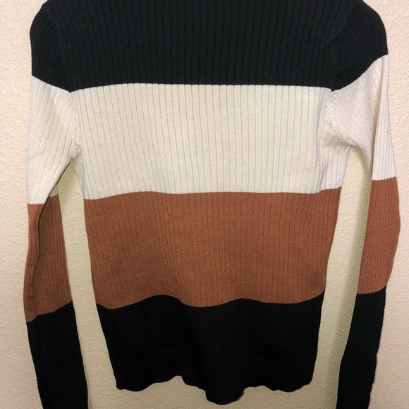 Sweatshirt - Picture 2 of 2